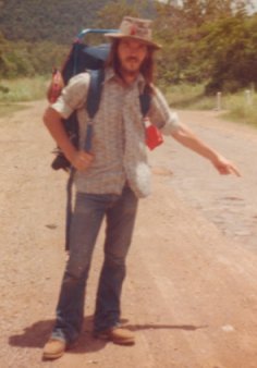 Photo of Wayne hitching in Queensland 1975