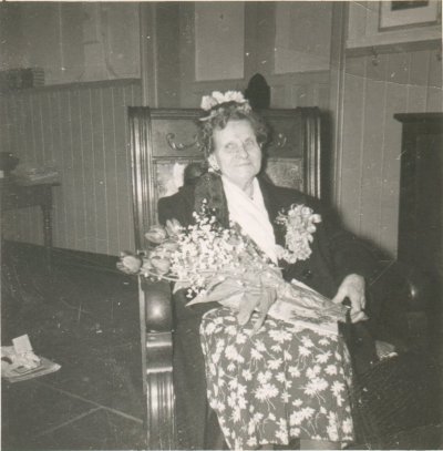 Photo of Susan Ann "Grandma Burton" Eason
